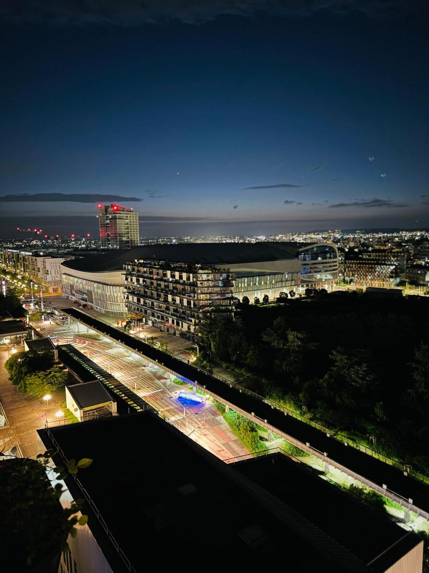 Luxury 2 Rooms Apartment With Balcony Puteaux Buitenkant foto