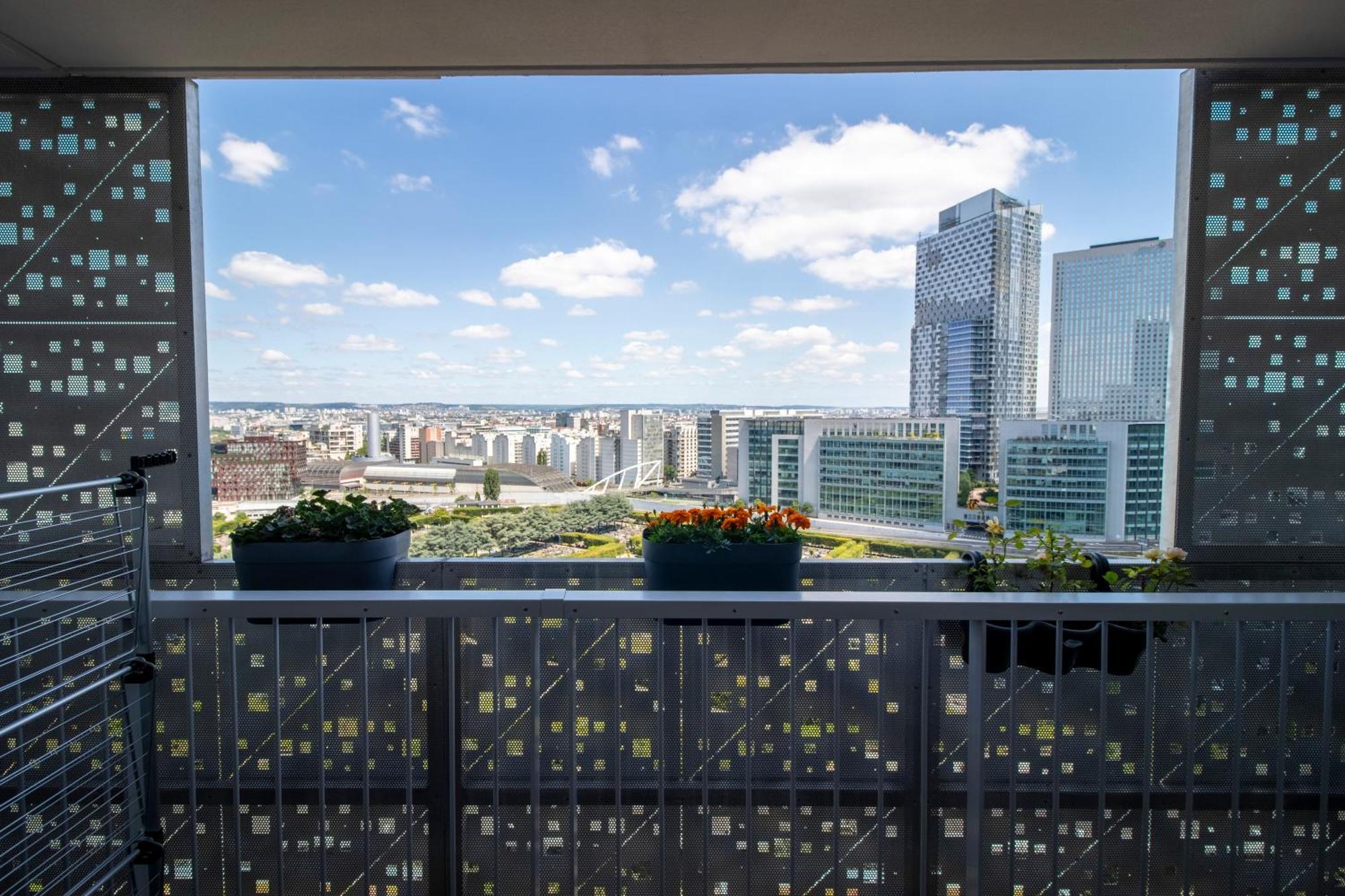 Luxury 2 Rooms Apartment With Balcony Puteaux Buitenkant foto